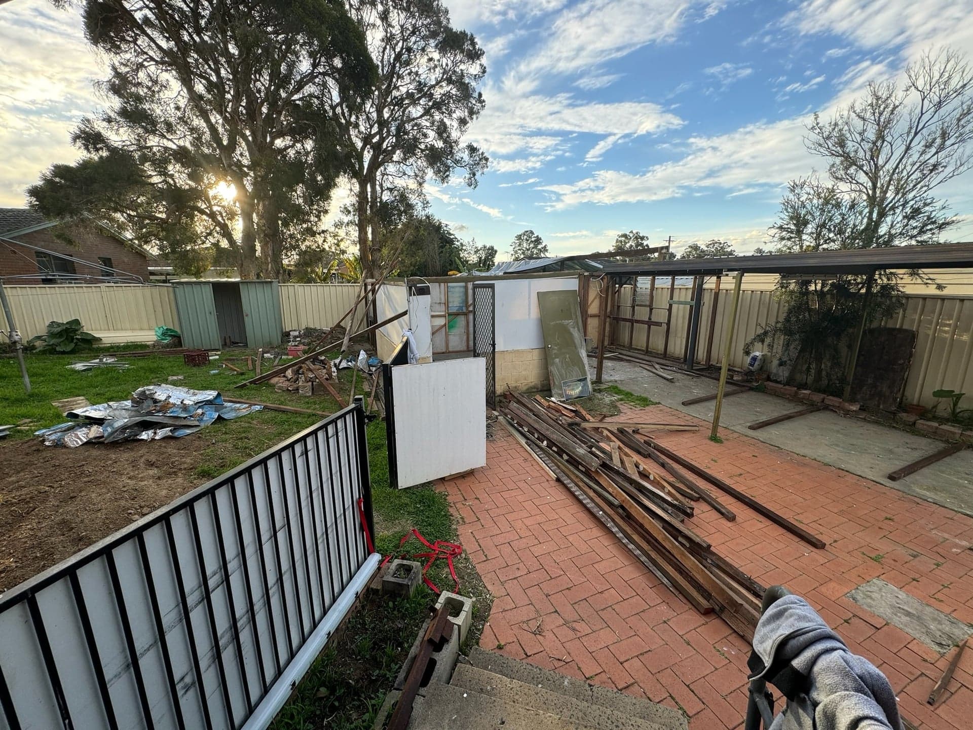Exterior construction photo 2