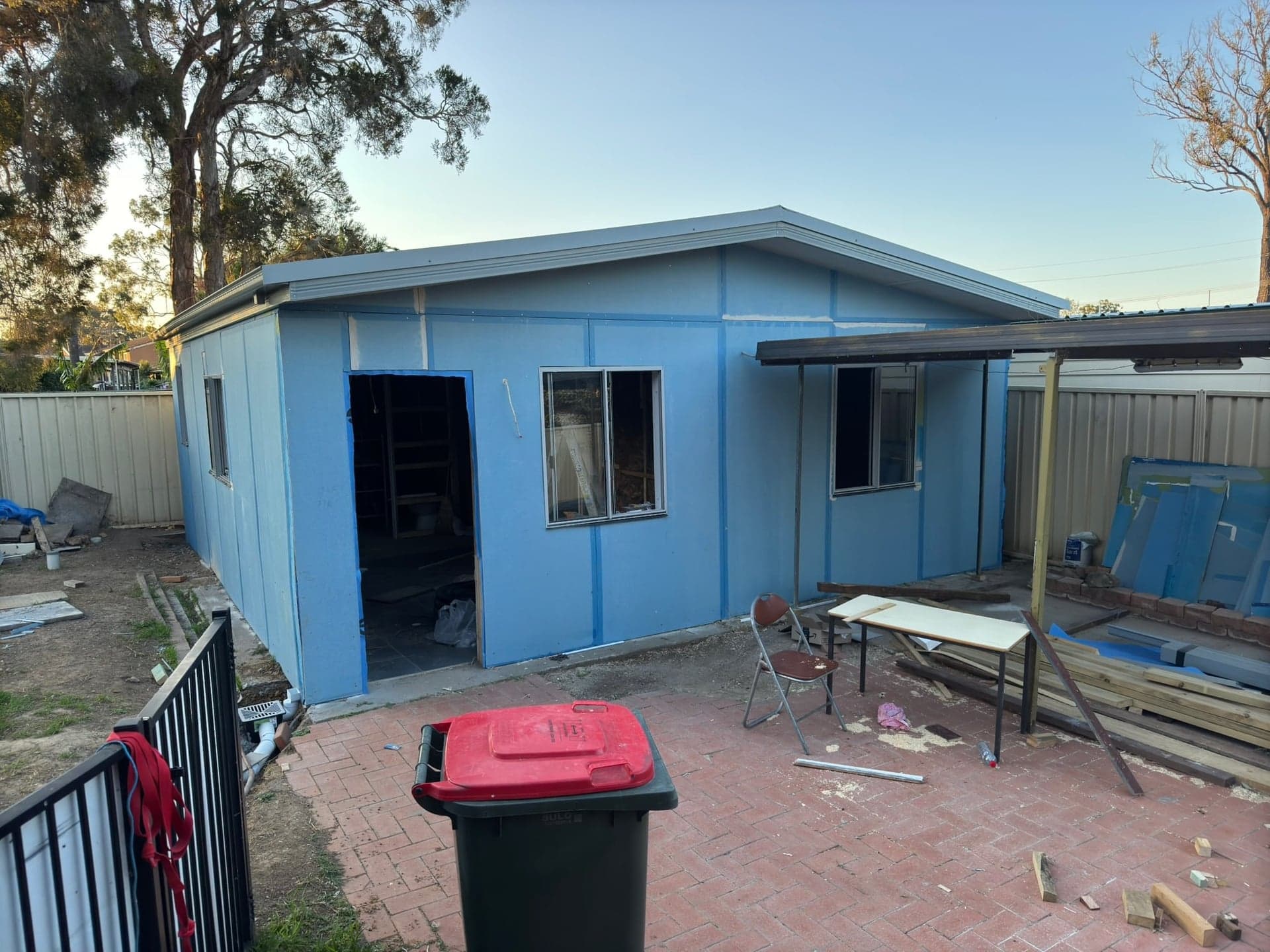 Exterior construction photo 6